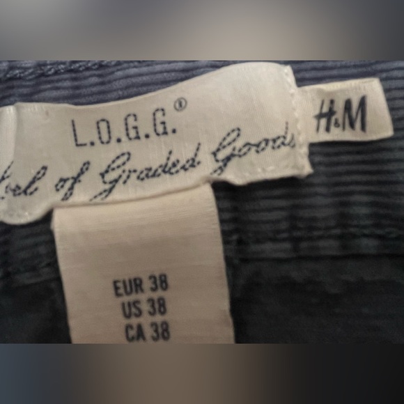 H&M men’s slim fit corduroy pants - Picture 5 of 5